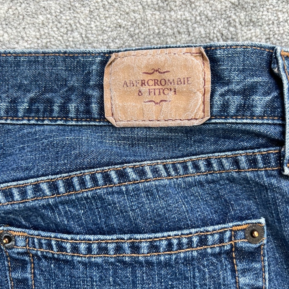 Abercrombie & Fitch Button Fly Flare Jeans - Picture 8 of 8